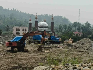 Pasca Pembakaran Tiga Ekskavator PETI di Kotanopan, Bupati dan Kapolres Madina Disorot karena Belum Buka Suara