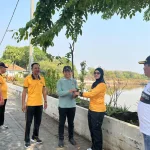 Program SAS (Sidoarjo Asri Sejuk) Kapolsek Sedati Bagikan Bibit Pohon Buah di Desa Banjar Kemuning 