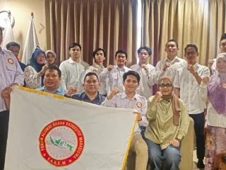 Dua Anak Menteri Jadi Tenaga Ahli, FABEM Desak Prabowo Pecat Menteri Haji dan Umrah